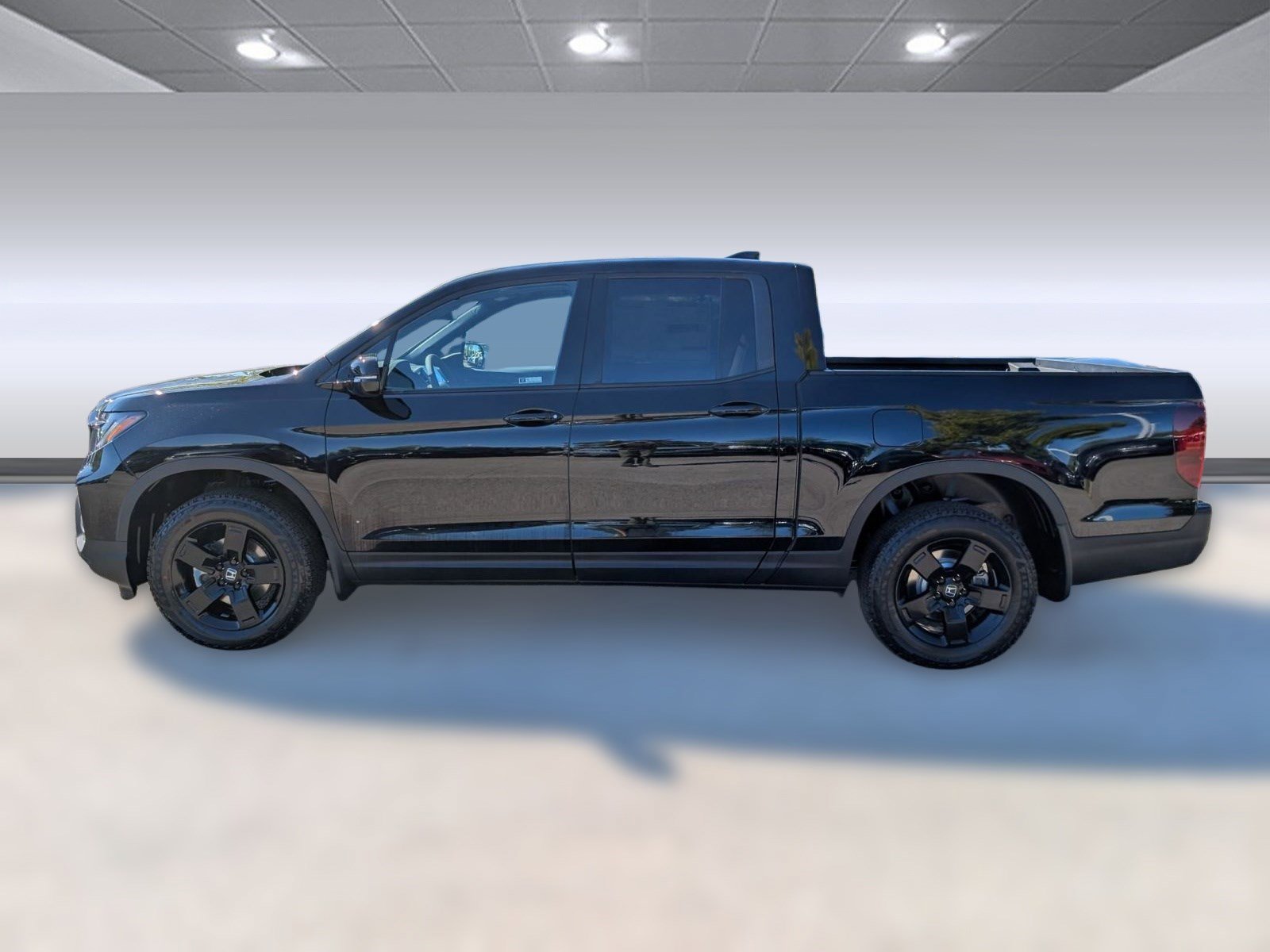 New 2026 Honda Ridgeline Black Edition image 2