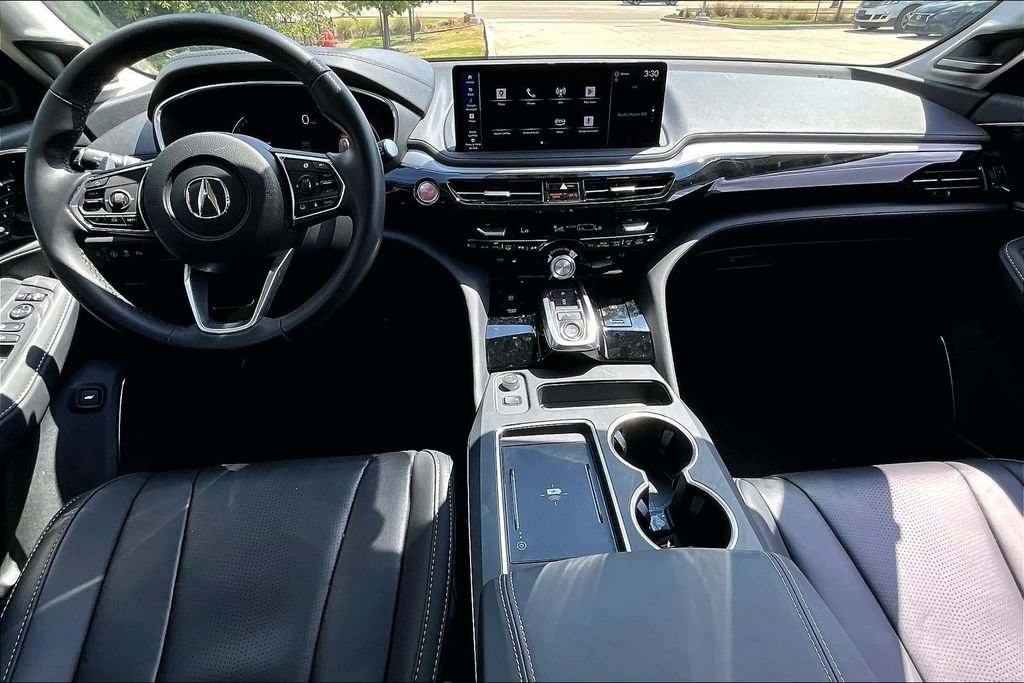 Certified 2026 Acura MDX w/ Technology Package FWD image 17