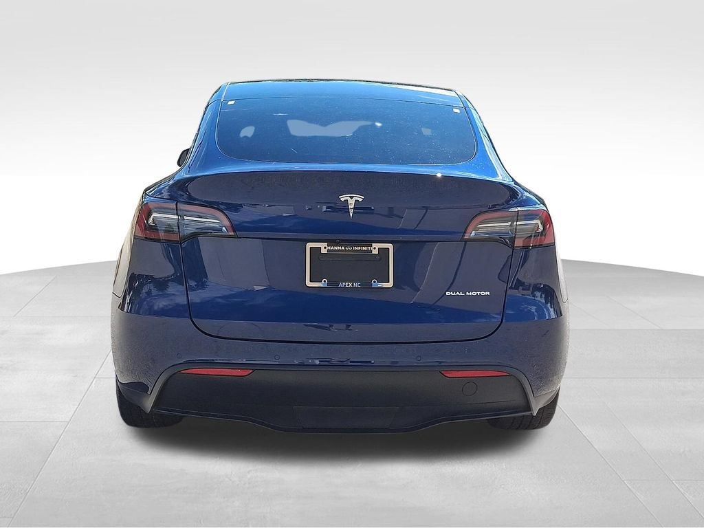 Used 2022 Tesla Model Y Long Range AWD/4WD image 5