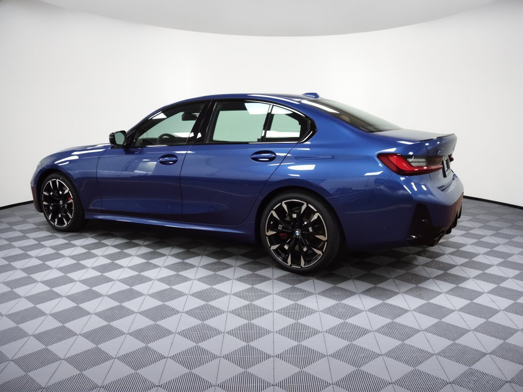 Used 2026 BMW 330i xDrive Sedan w/ M Sport Package AWD/4WD image 3