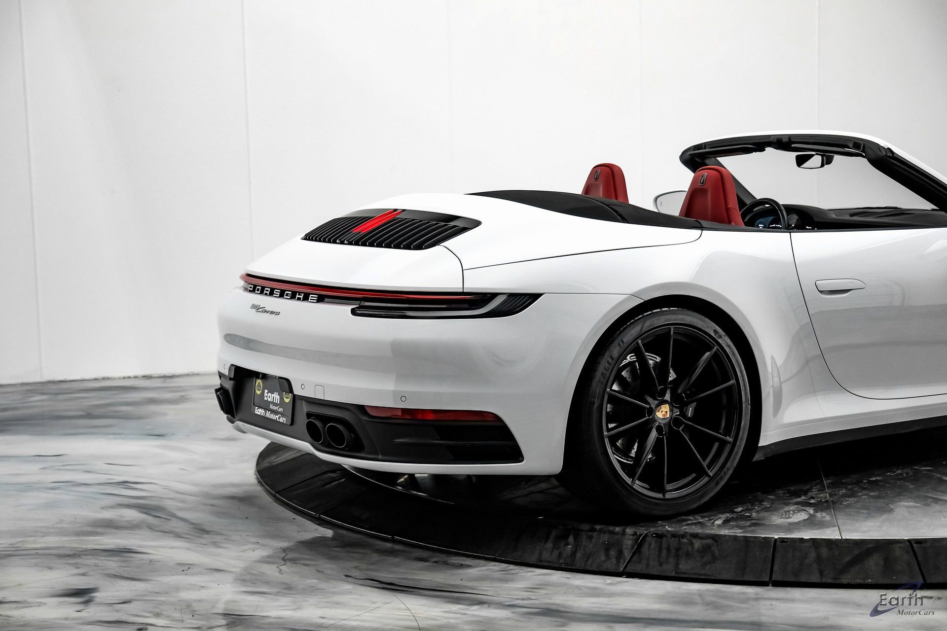 Used 2021 Porsche 911 Carrera 4 image 19