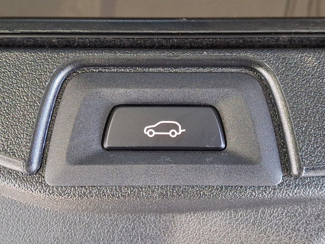 Used 2026 BMW X5 M Competition w/ Executive Package image 35