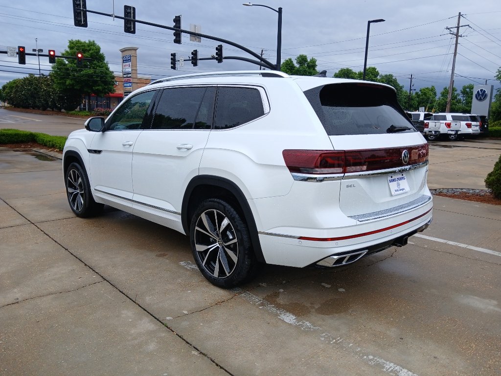 New 2026 Volkswagen Atlas SEL Premium R-Line AWD/4WD image 3
