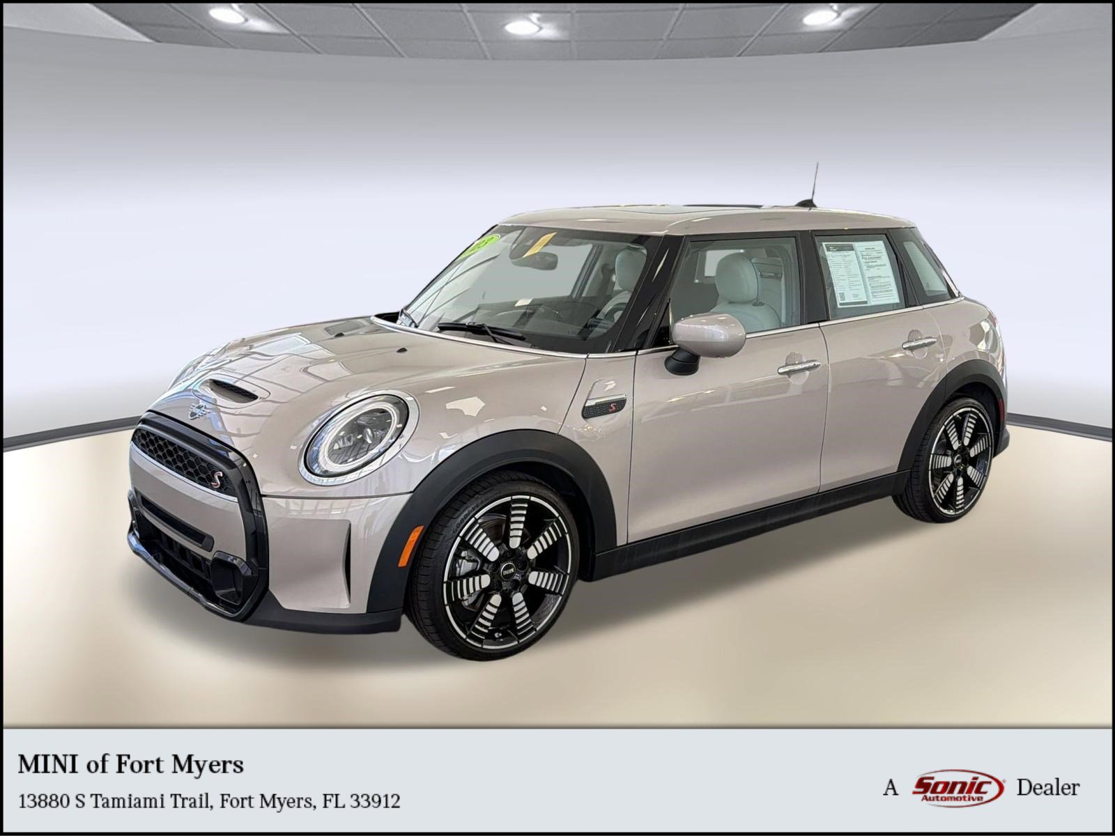 Certified 2023 MINI Cooper S w/ Signature Upholstery Package FWD image 1