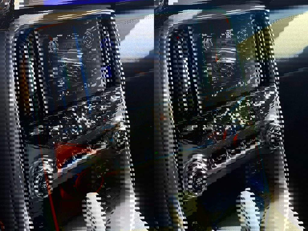 New 2026 Lexus LX 700h Luxury image 32