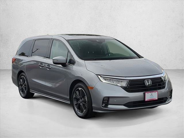 Used 2024 Honda Odyssey Elite image 3