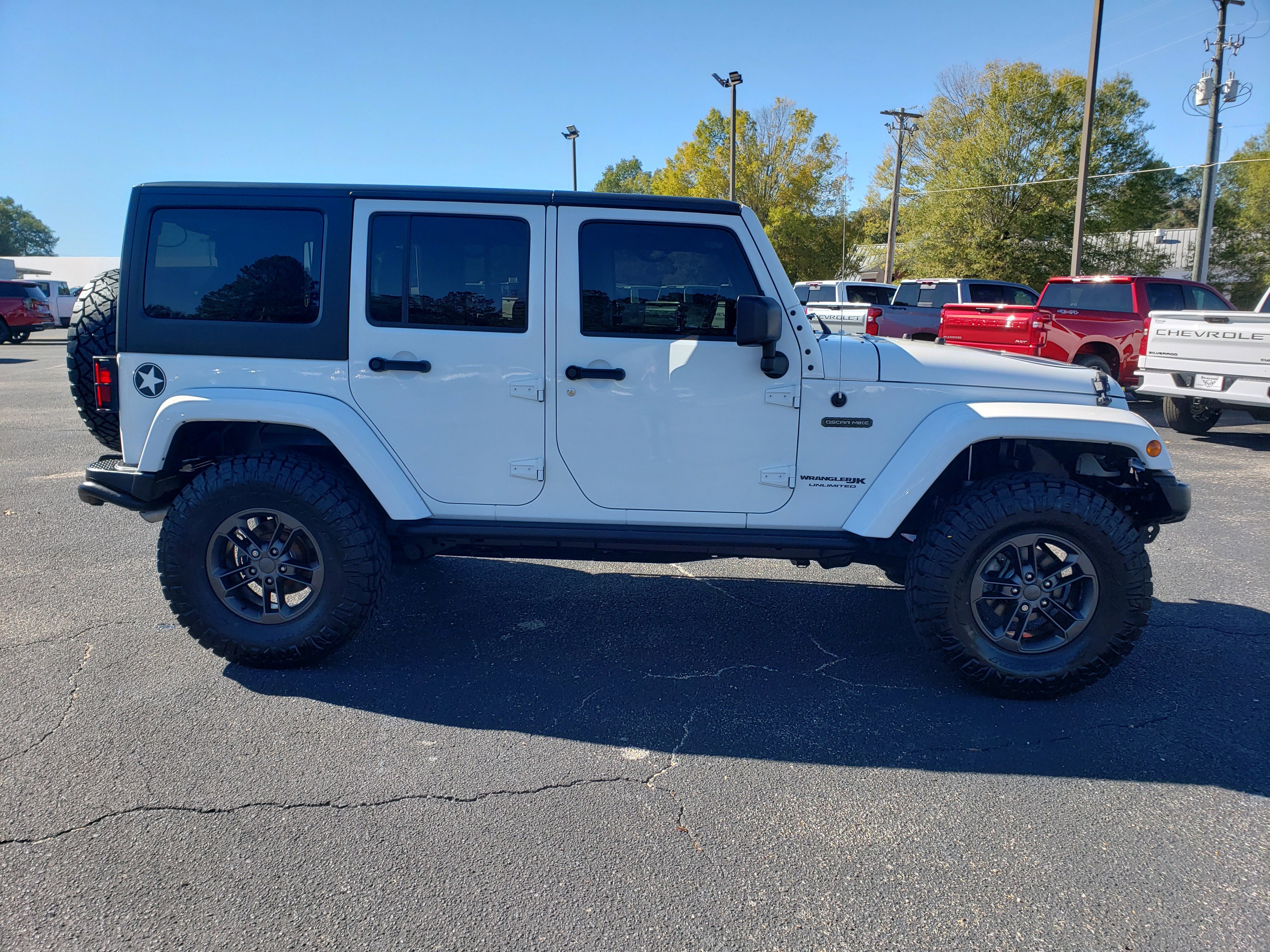 Used 2018 Jeep Wrangler Unlimited Sport image 5