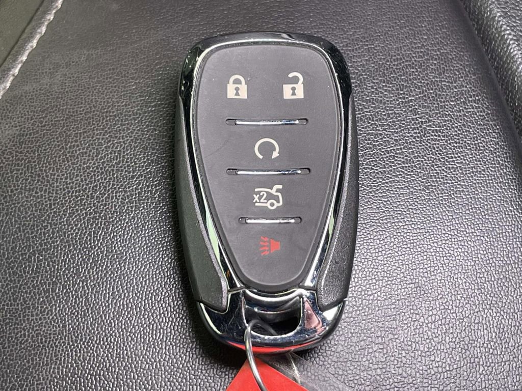 Used 2022 Chevrolet Camaro SS RWD image 35