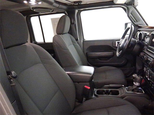 Used 2021 Jeep Gladiator Willys image 14