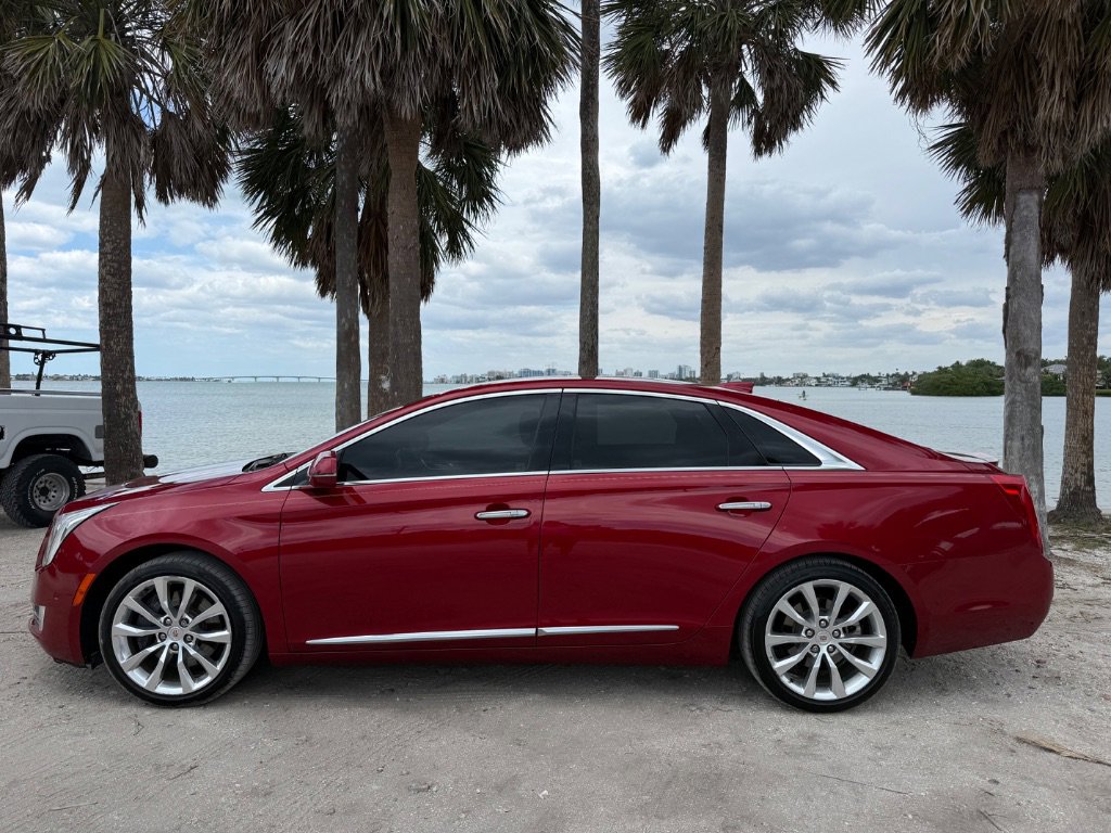 Used 2015 Cadillac XTS Luxury w/ Driver Awareness Package FWD image 2