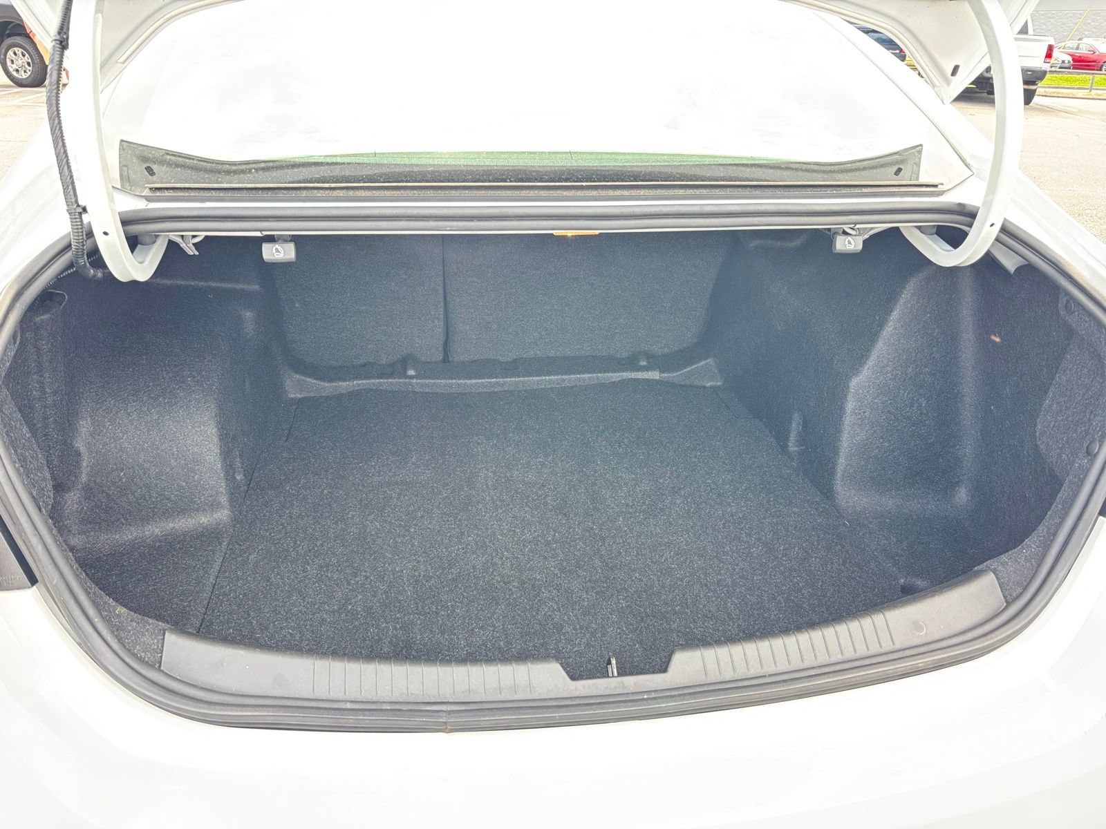 Used 2023 Chevrolet Malibu LT FWD image 17