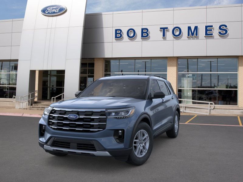 New 2026 Ford Explorer Active RWD image 2