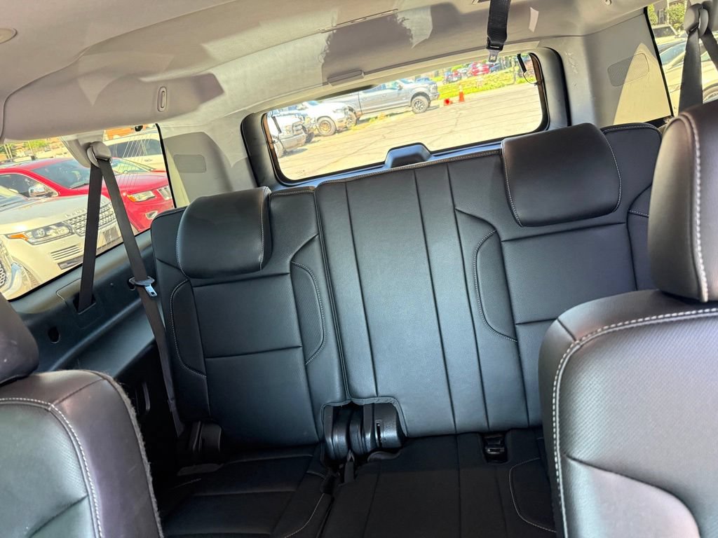 Used 2018 Chevrolet Suburban Premier w/ RST Edition AWD/4WD image 15