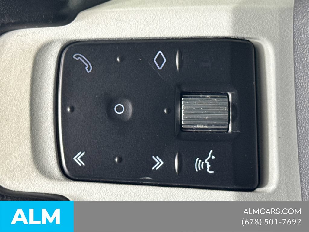 Used 2023 Land Rover Defender 110 X-Dynamic SE AWD/4WD image 25