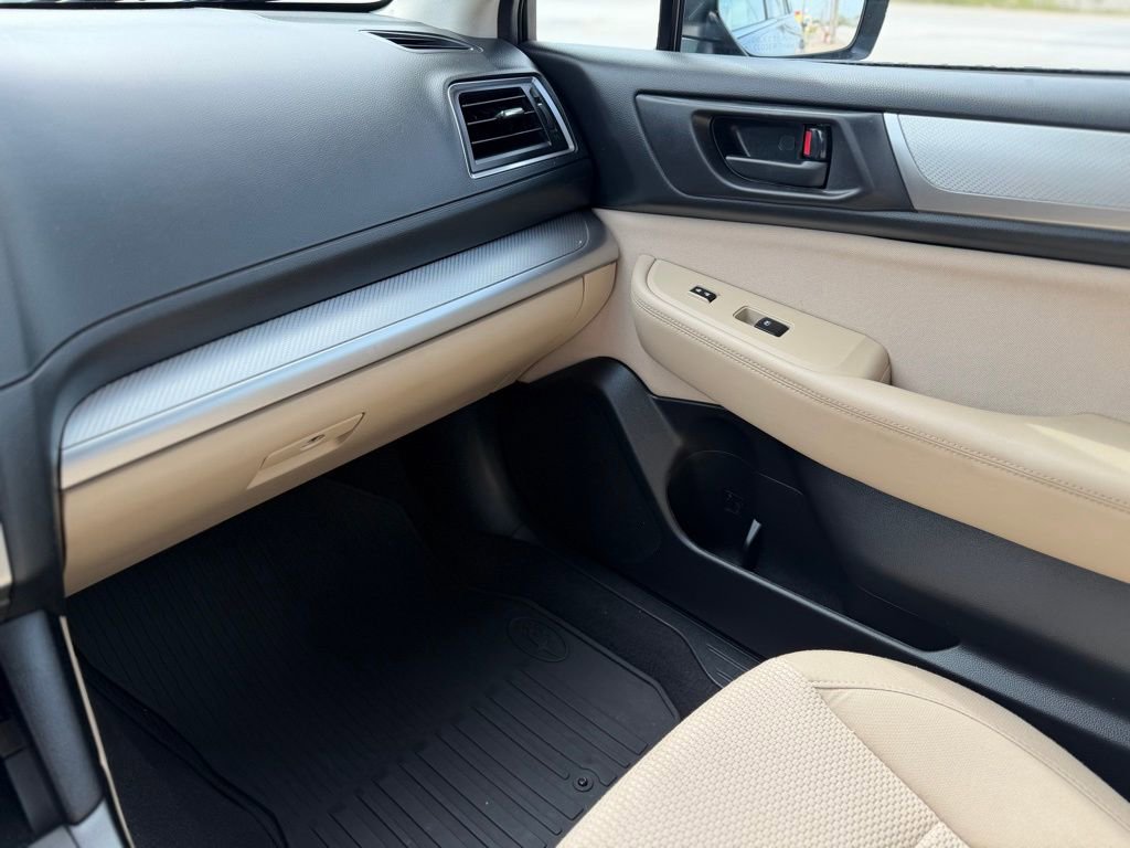 Used 2017 Subaru Outback 2.5i AWD/4WD image 27