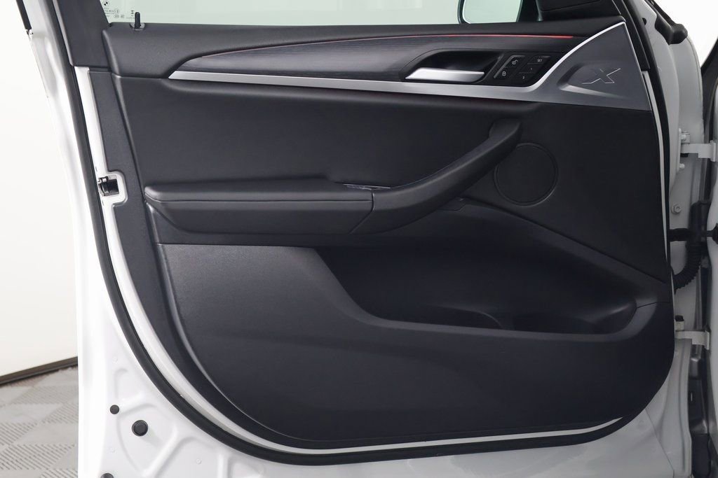 Used 2024 BMW X3 sDrive30i w/ Premium Package image 12