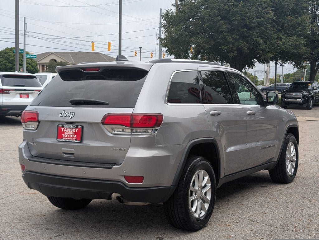 Used 2021 Jeep Grand Cherokee Laredo X AWD/4WD image 8