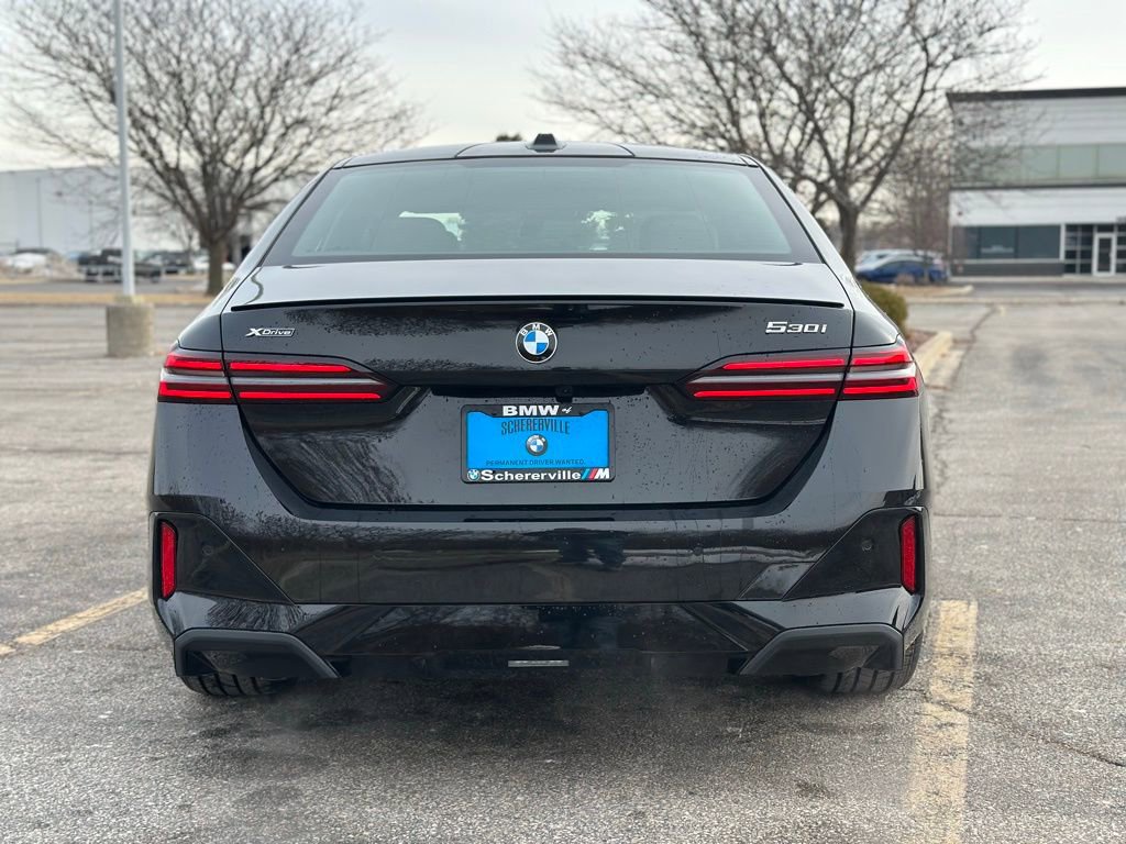 New 2026 BMW 530i xDrive w/ M Sport Package image 6