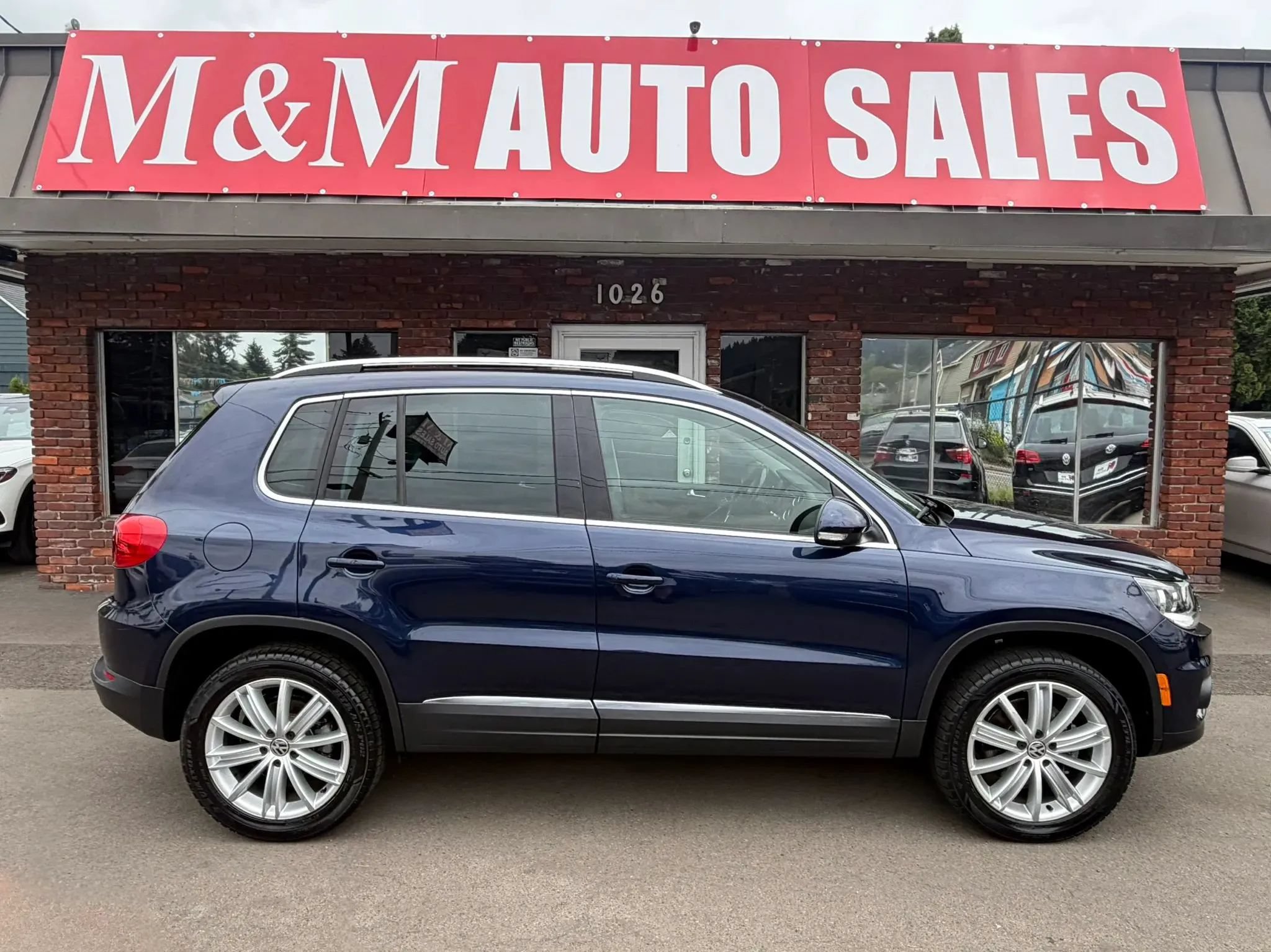 Used 2013 Volkswagen Tiguan S AWD/4WD image 2