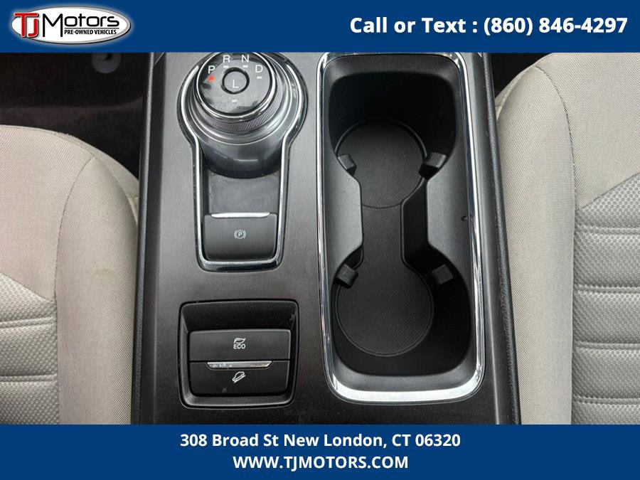 Used 2017 Ford Fusion S image 18