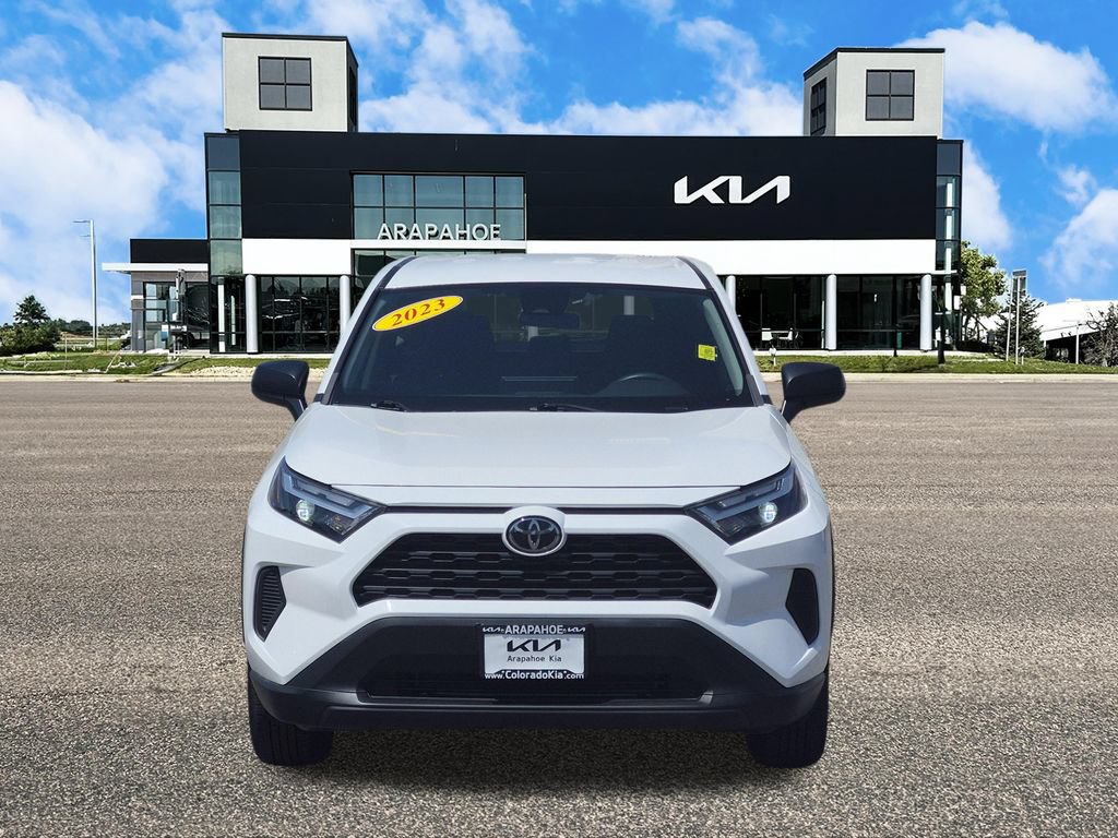 Used 2023 Toyota RAV4 LE AWD/4WD image 3