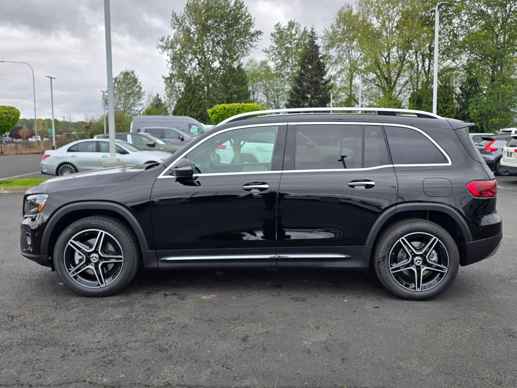 New 2026 Mercedes-Benz GLB 250 4MATIC image 3