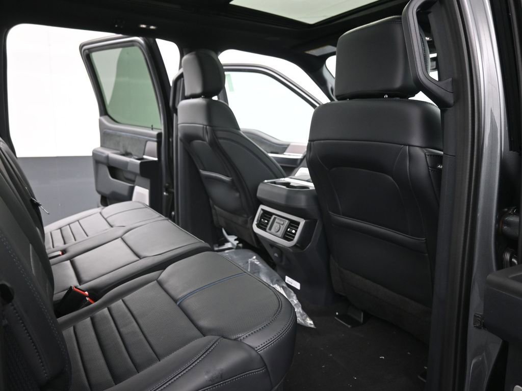New 2026 Ford F450 Platinum image 14