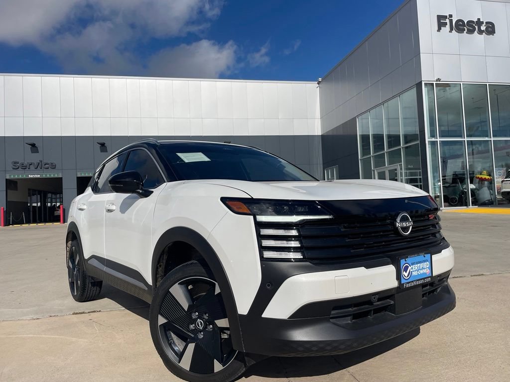 Certified 2026 Nissan Kicks SR FWD image 1