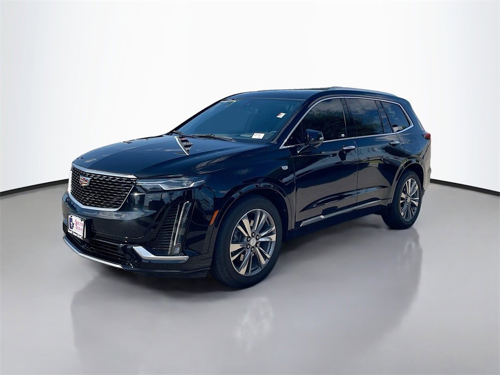 Used 2021 Cadillac XT6 Premium Luxury image 3