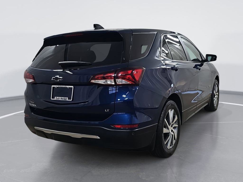 Used 2023 Chevrolet Equinox LT image 3