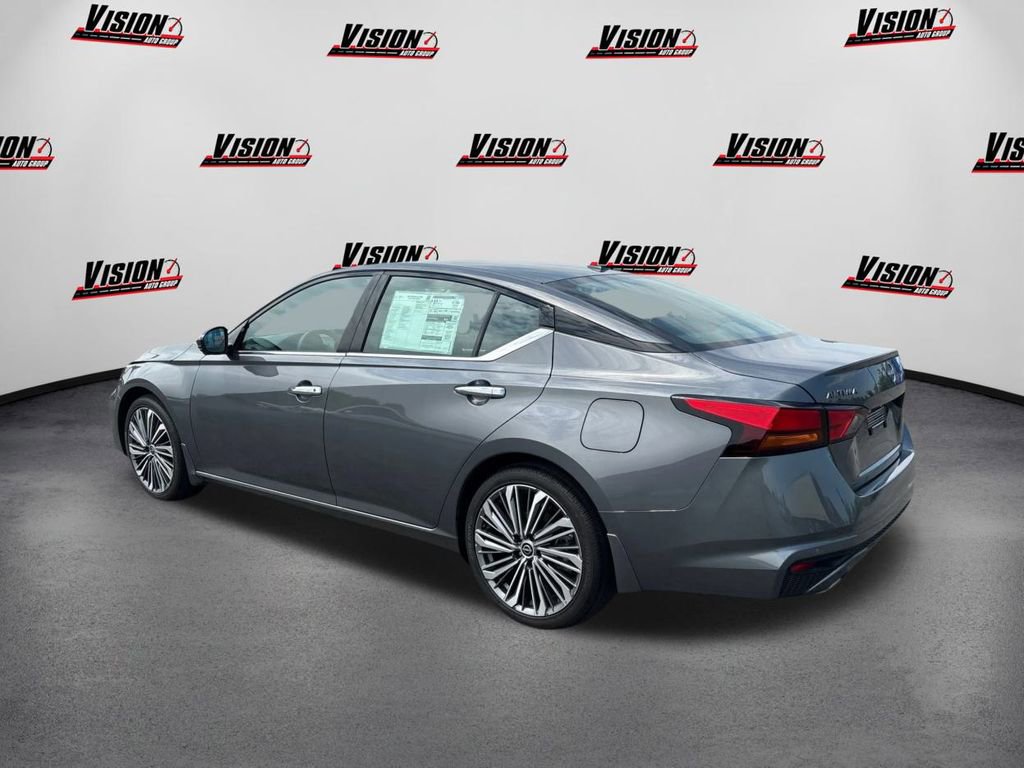 New 2025 Nissan Altima 2.5 SL image 7