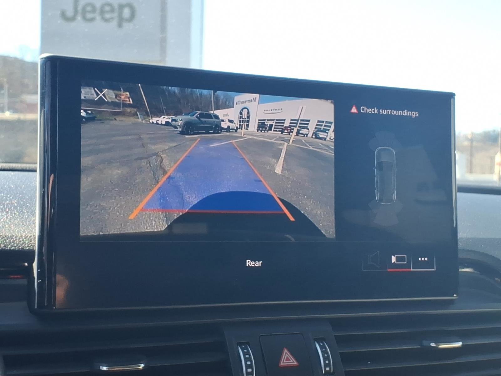 Used 2021 Audi Q5 Premium image 14