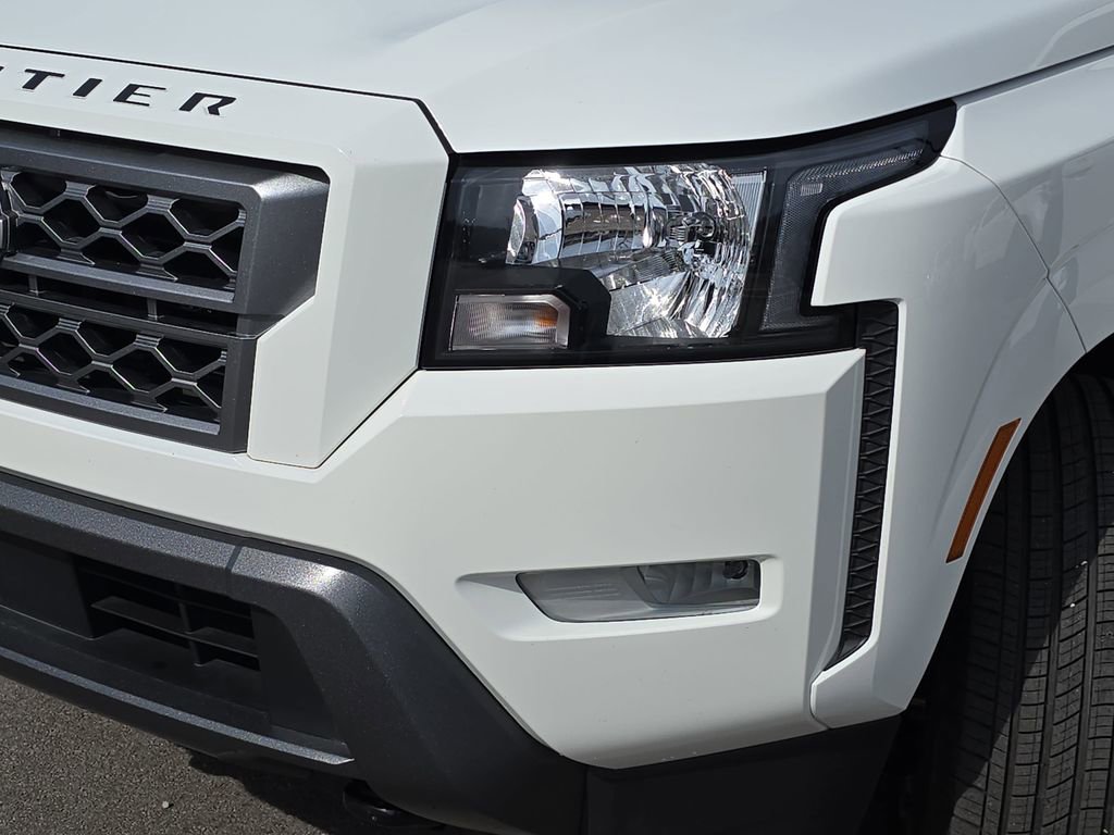 Used 2024 Nissan Frontier SV w/ SV Convenience Package image 33