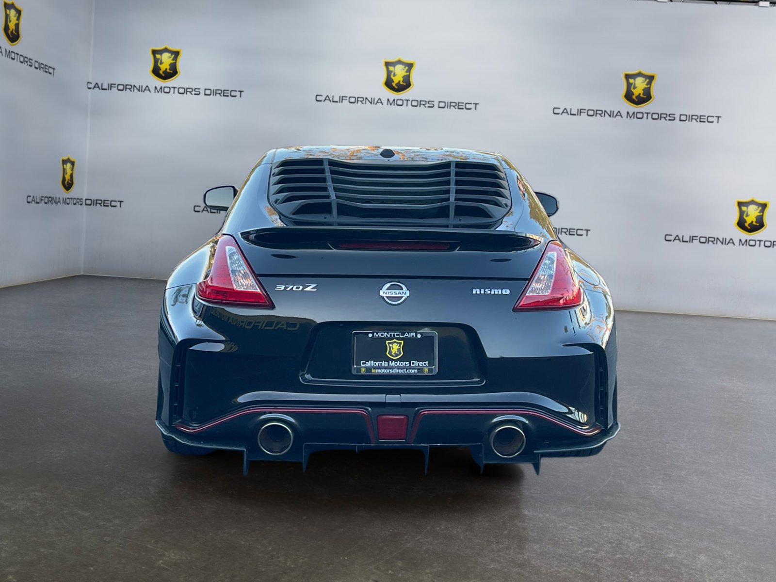 Used 2015 Nissan 370Z NISMO image 4