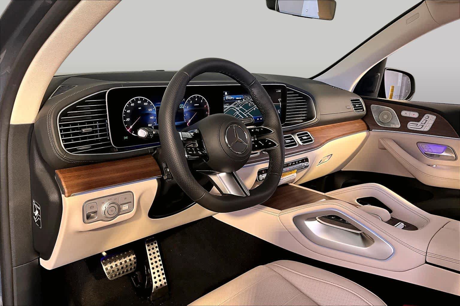 New 2026 Mercedes-Benz GLS 450 4MATIC image 9