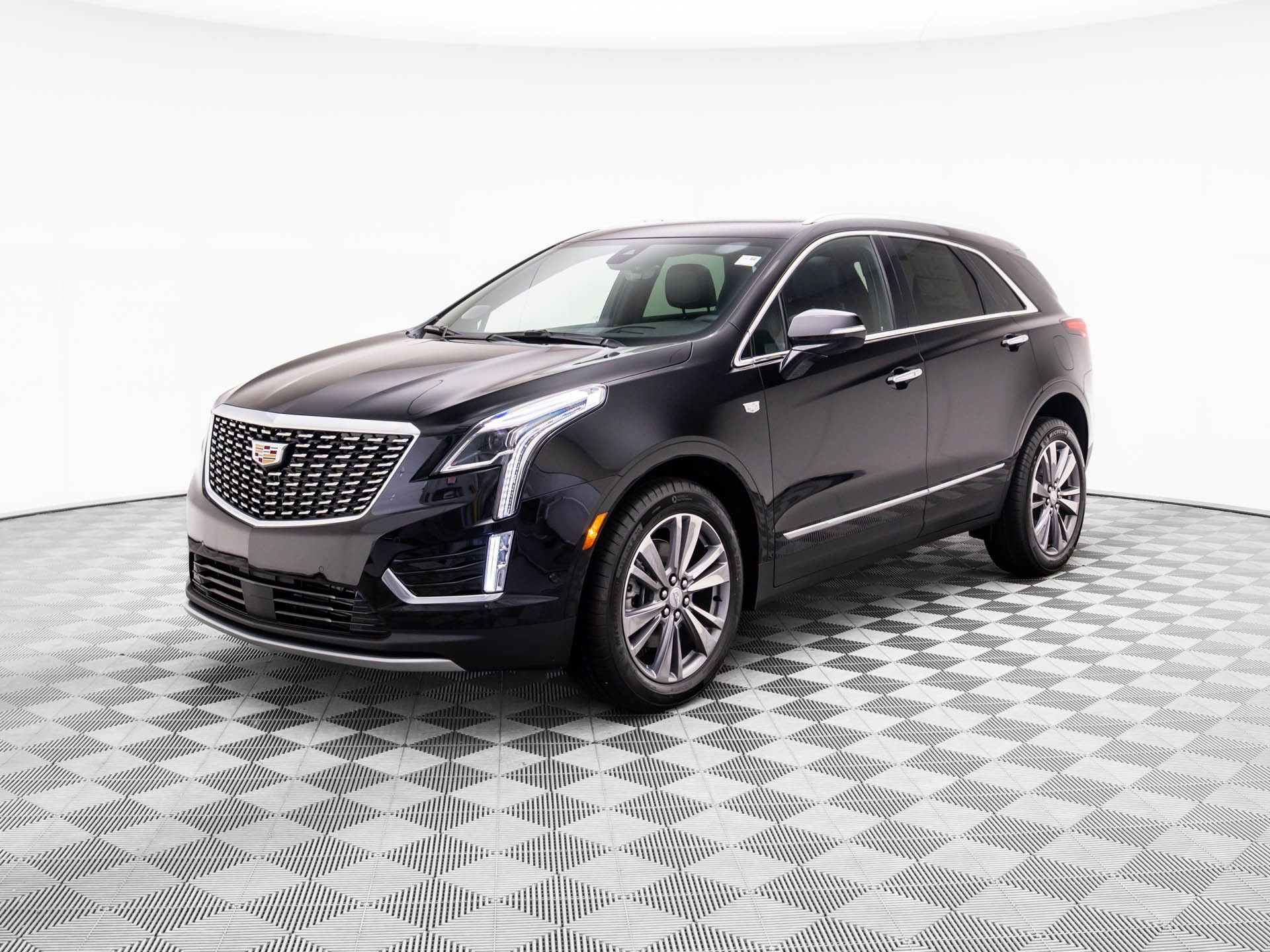New 2025 Cadillac XT5 Premium Luxury w/ Technology Package video 3