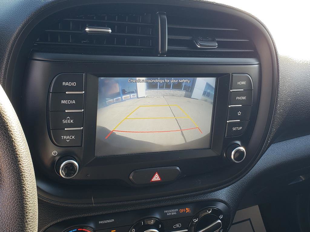 Used 2020 Kia Soul LX image 25