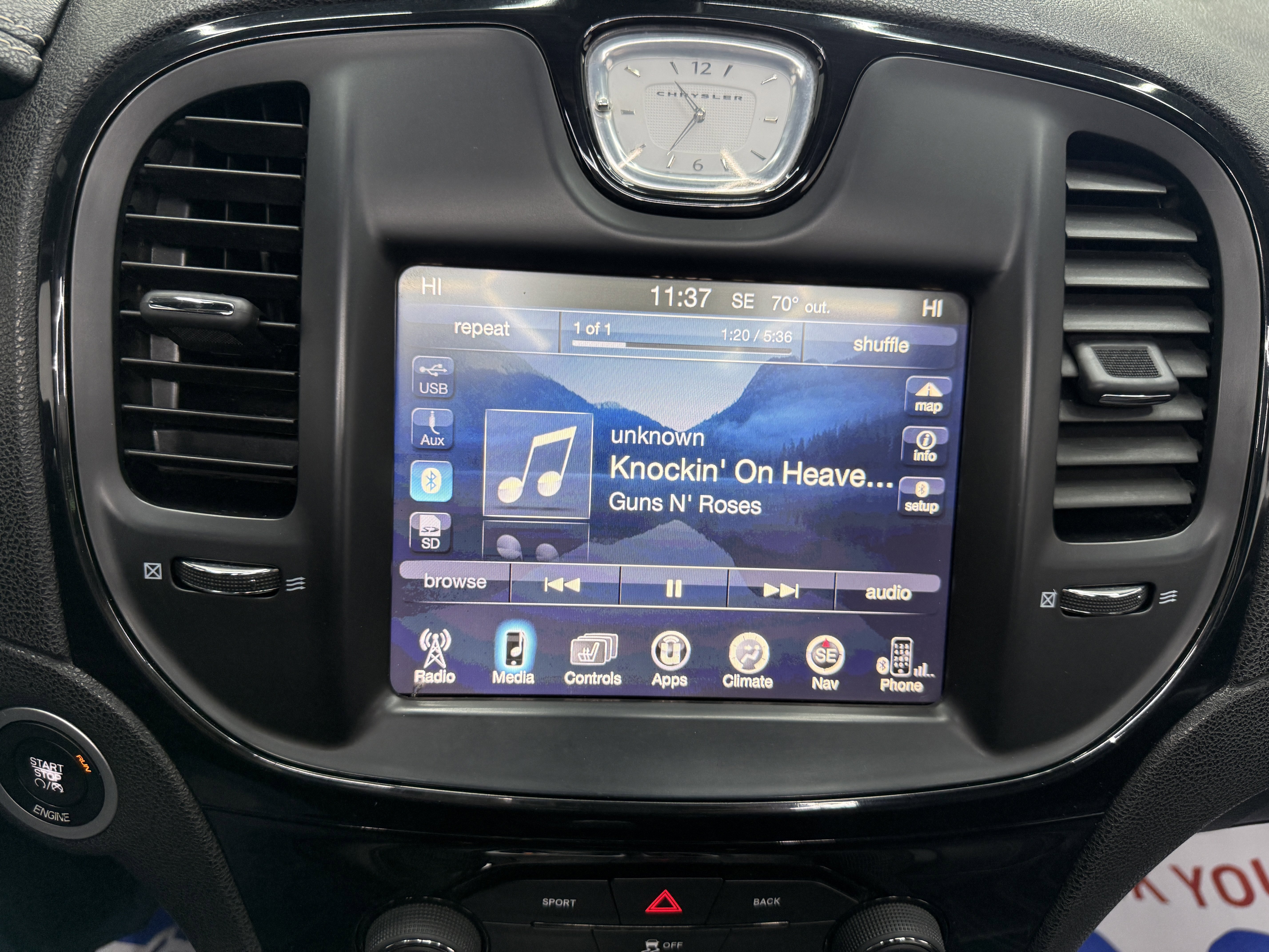 Used 2016 Chrysler 300 S image 21