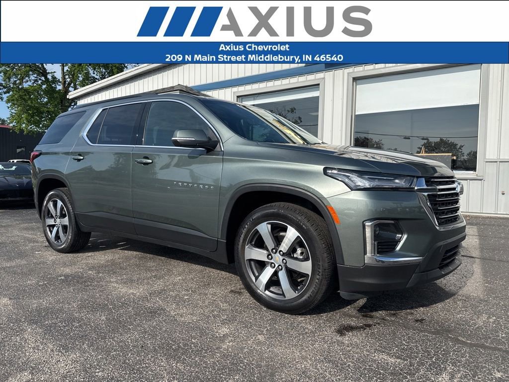 Used 2023 Chevrolet Traverse LT w/ LT Premium Package AWD/4WD image 1