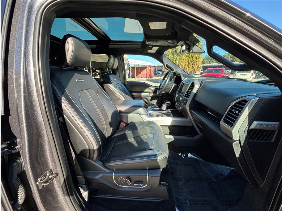 Used 2017 Ford F150 Platinum w/ Equipment Group 701A Luxury image 45