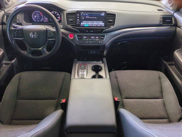 Used 2025 Honda Ridgeline Sport image 16