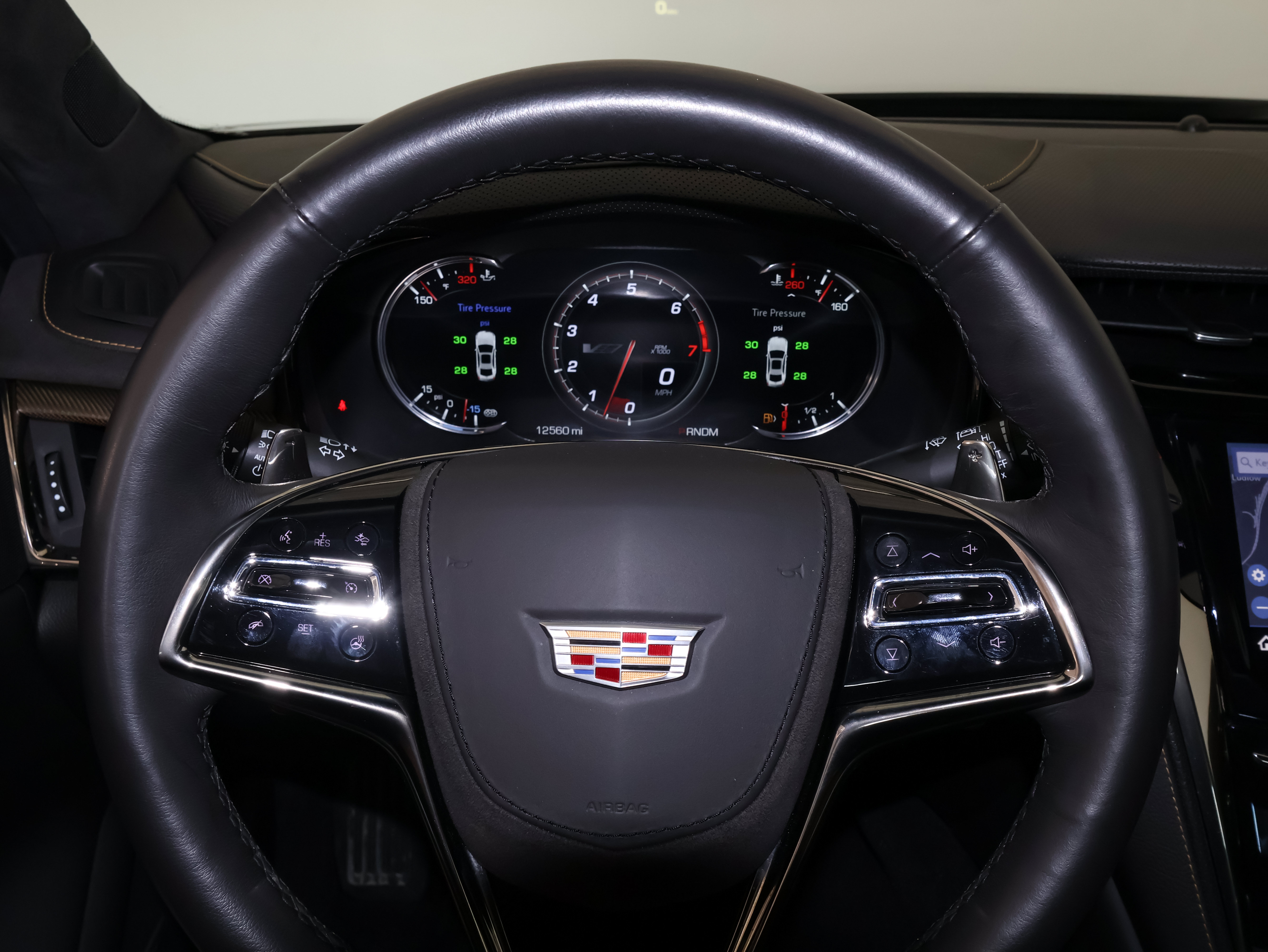 Used 2019 Cadillac CTS V w/ Luxury Package RWD image 31