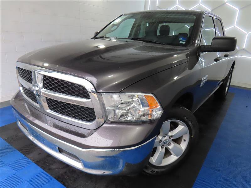Used 2024 RAM 1500 Classic SLT AWD/4WD image 4