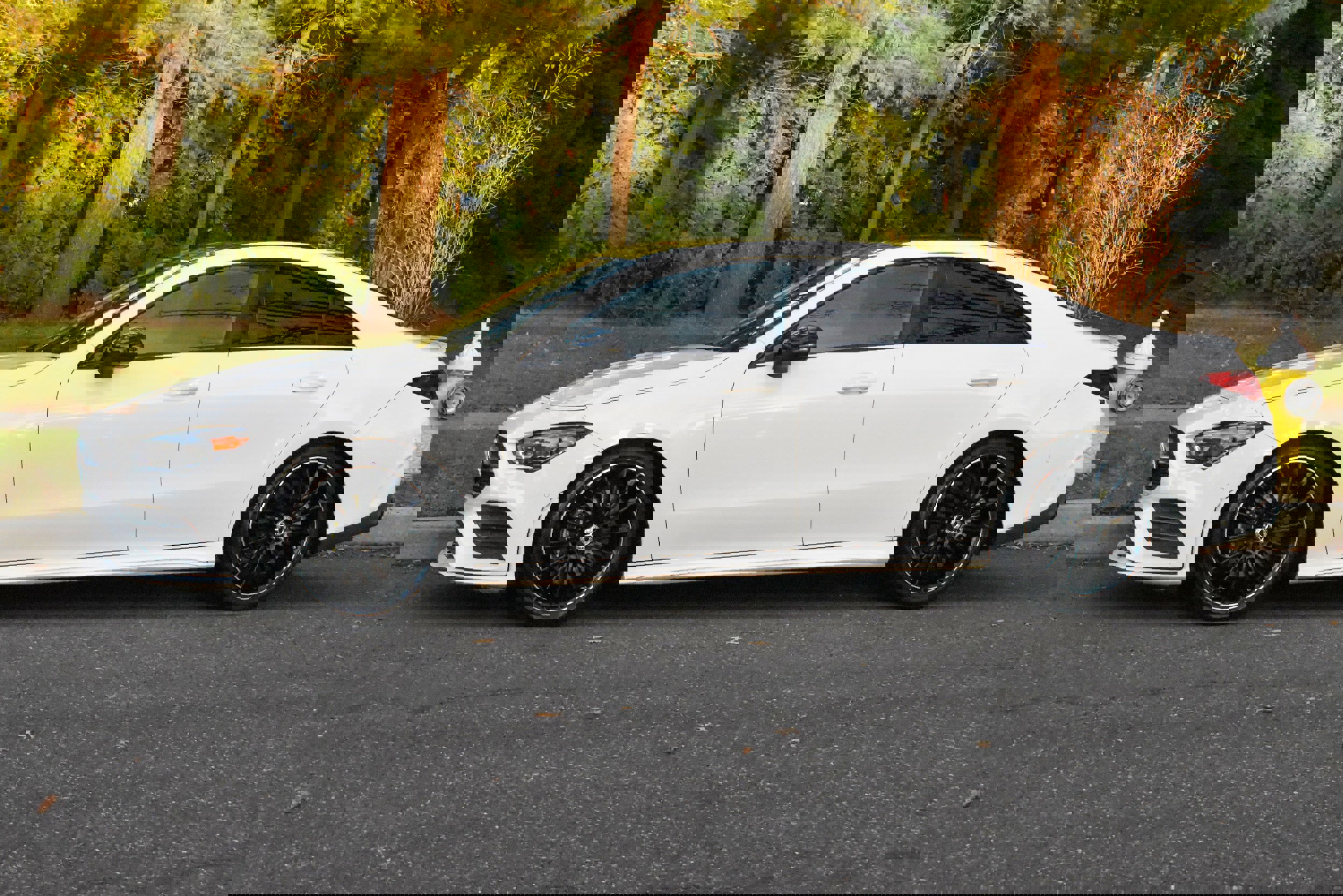 Used 2020 Mercedes-Benz CLA 250 image 4