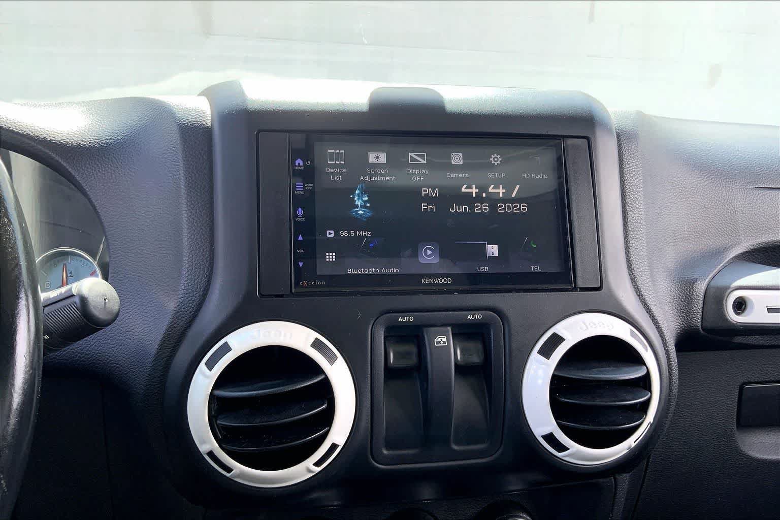Used 2014 Jeep Wrangler Sahara AWD/4WD image 32
