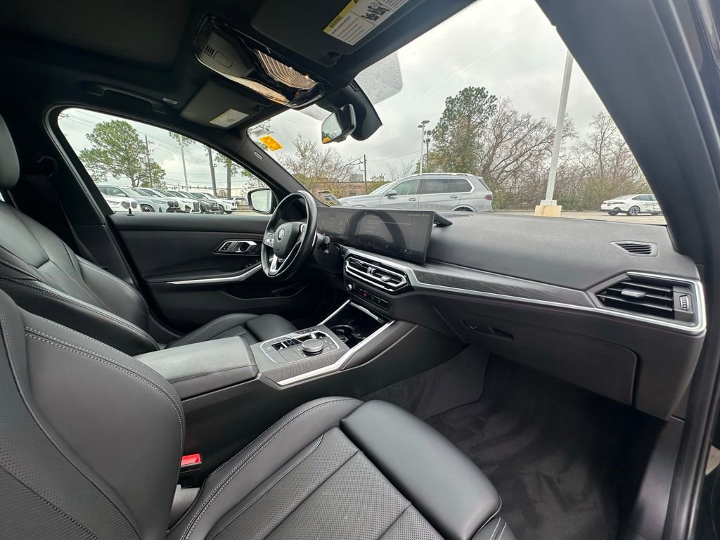 Certified 2023 BMW 330i Sedan w/ Premium Package image 28