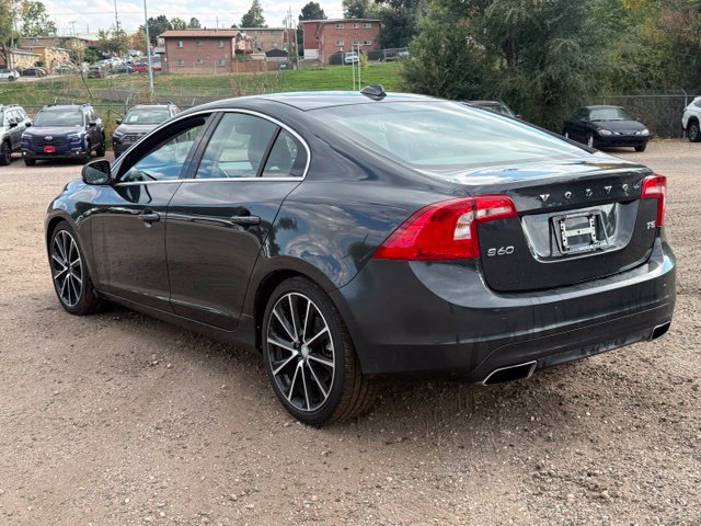 Used 2016 Volvo S60 T5 Premier w/ 19" Sport Package FWD image 3