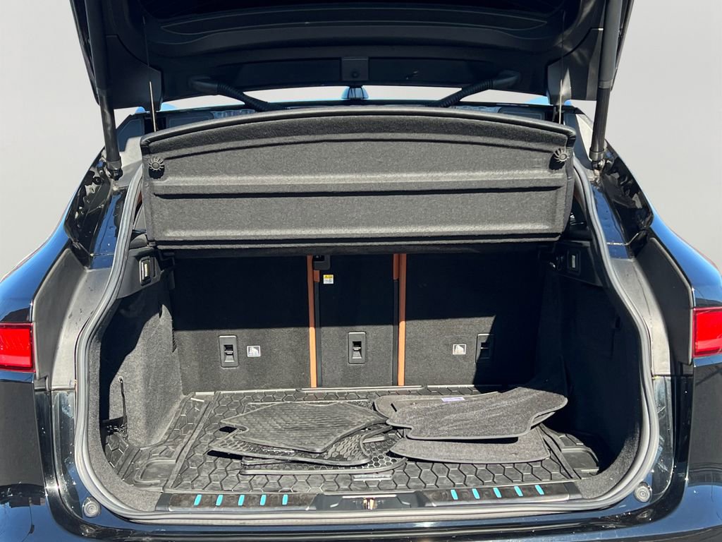 Used 2019 Jaguar F-PACE Portfolio image 9