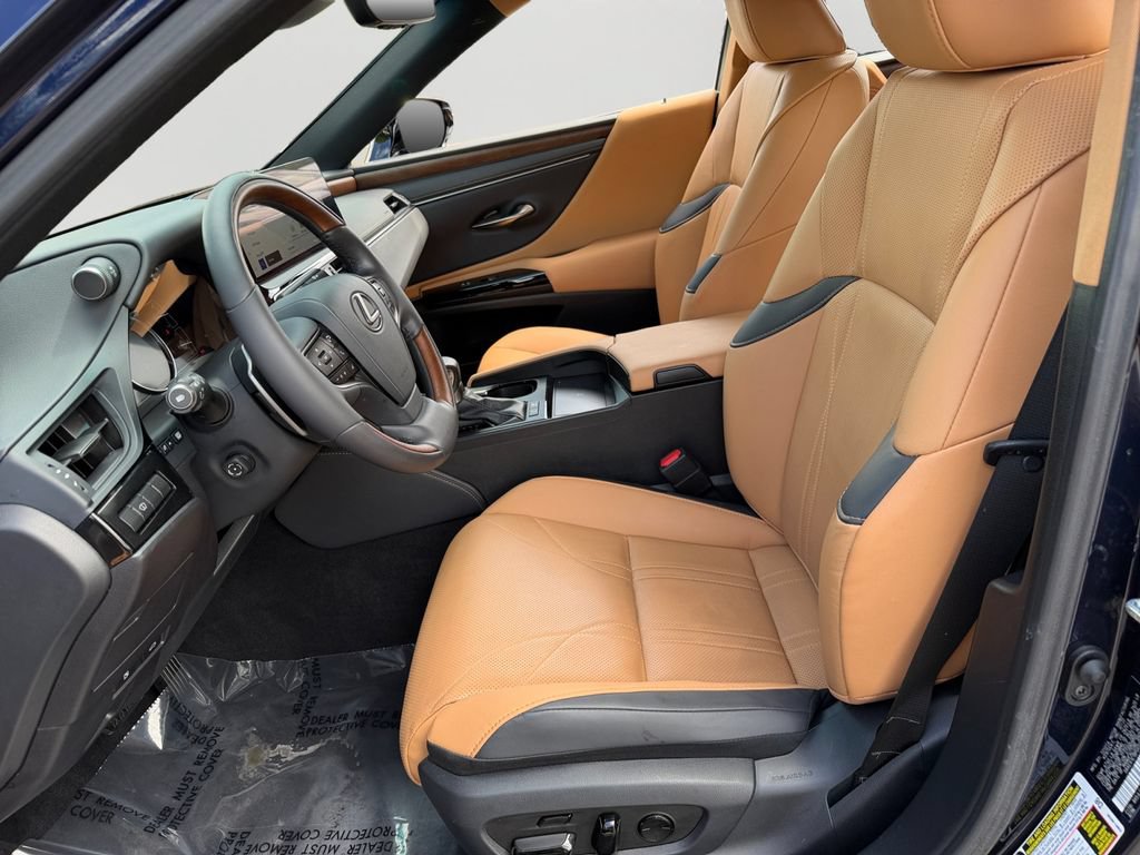Certified 2023 Lexus ES 300h w/ Accessory Package (Z1) FWD image 15