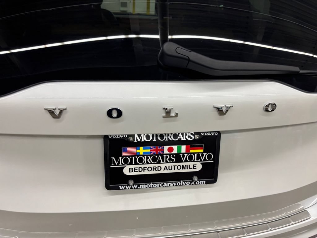 Used 2016 Volvo XC90 T6 Momentum w/ Momentum Plus Package AWD/4WD image 35
